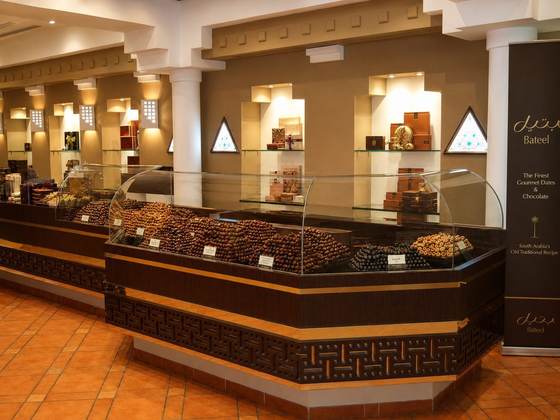 Bur Dubai & BurJuman shopfitter Davies Group UAE