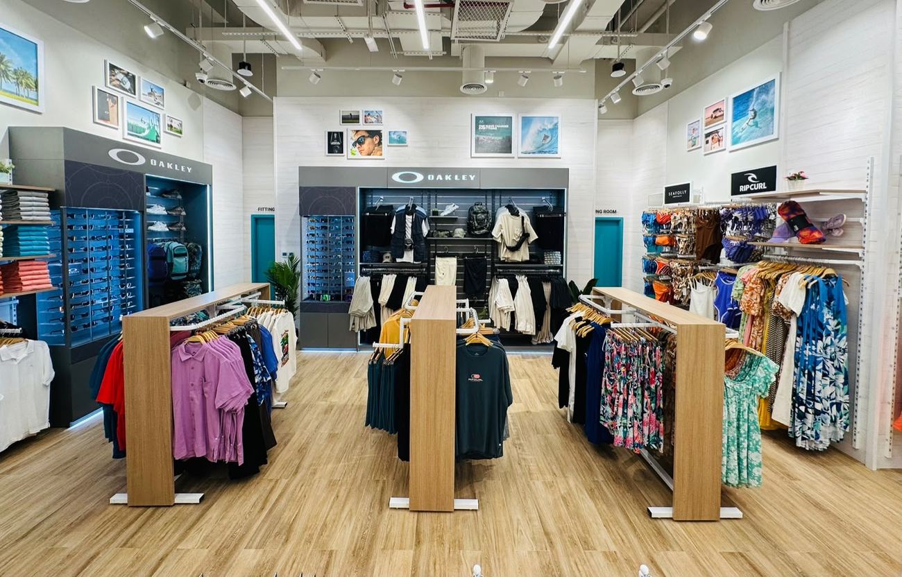 Shopfitter Dubai Outlet Mall — Davies Group UAE