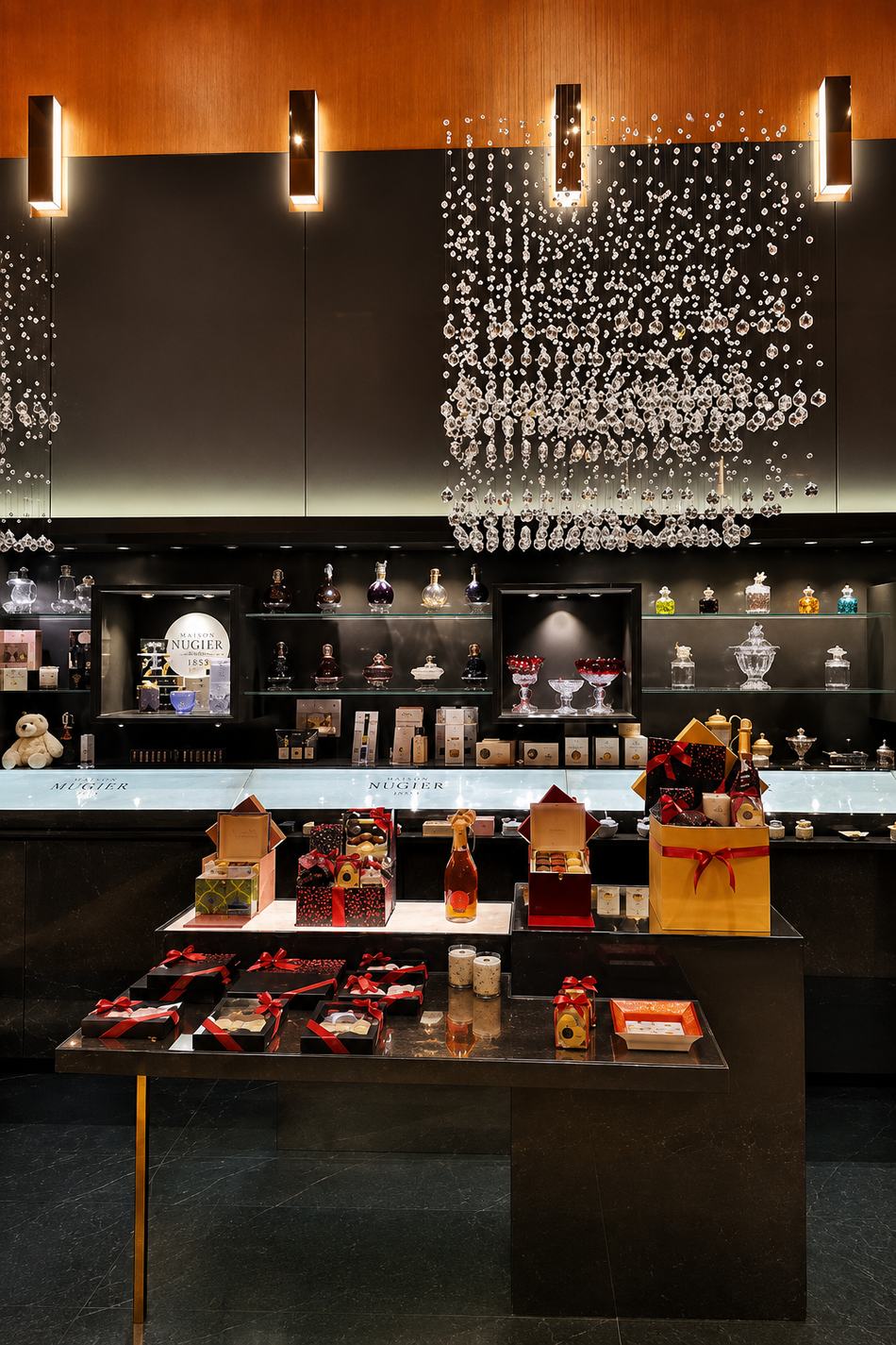 Gift Boxes & Shelving Counter