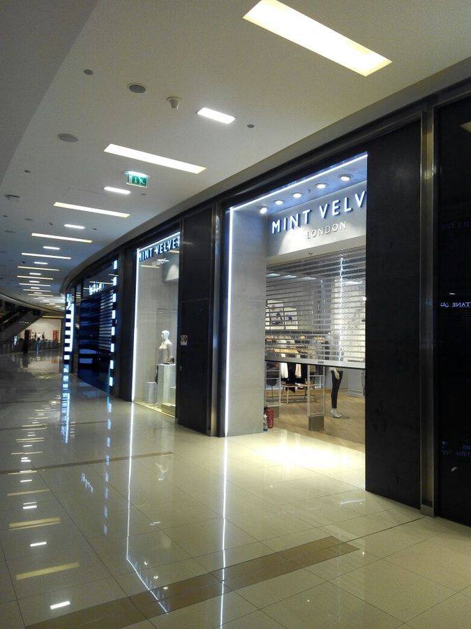 Mint Velvet London Mall Frontage, Dubai Marina Mall