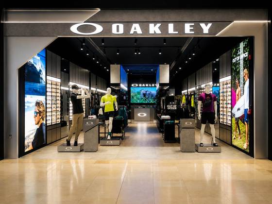 Abu Dhabi shopfitter Davies Group UAE