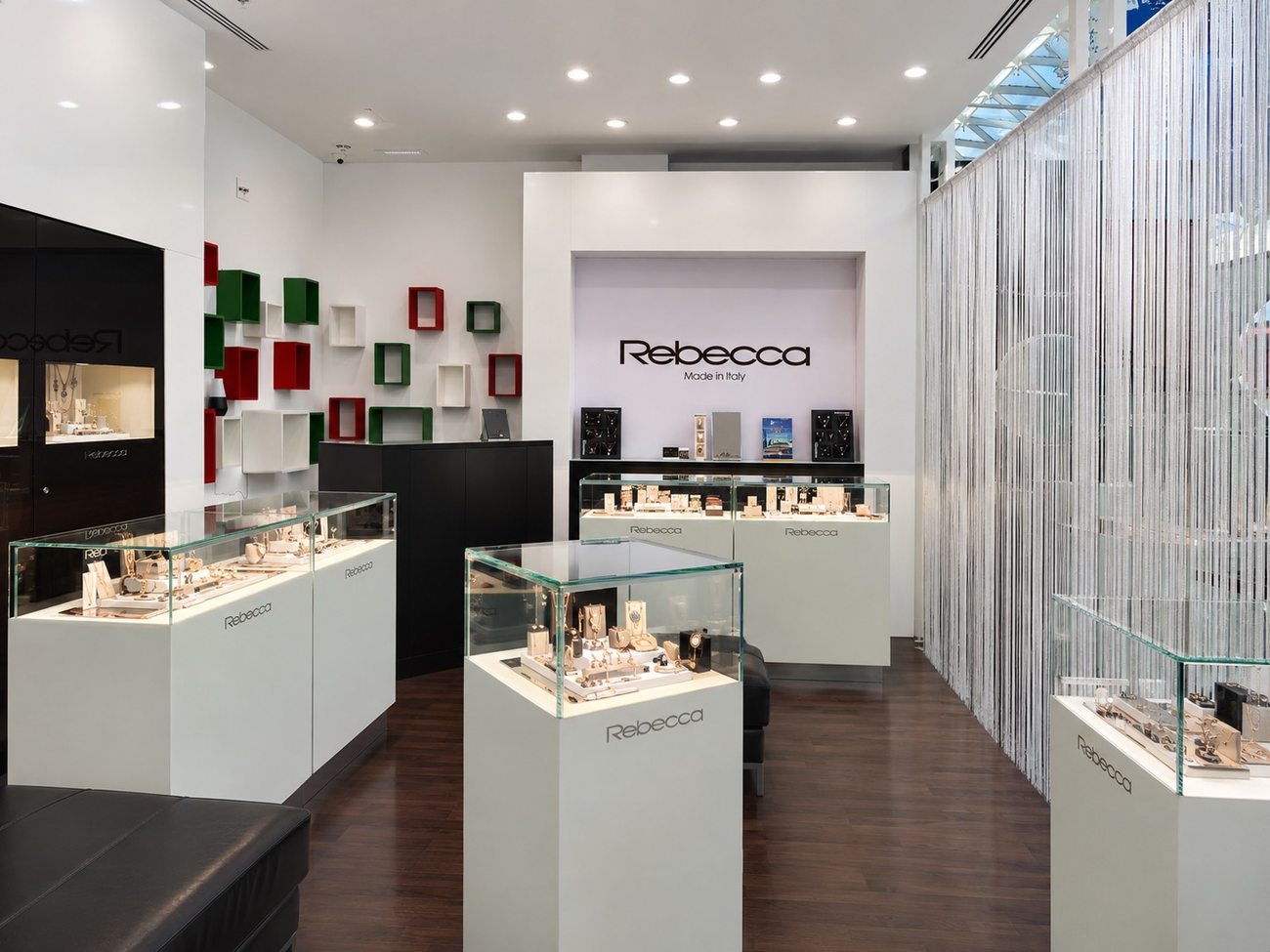 Rebecca Dubai Festival City — Interior Boutique, Alternate View