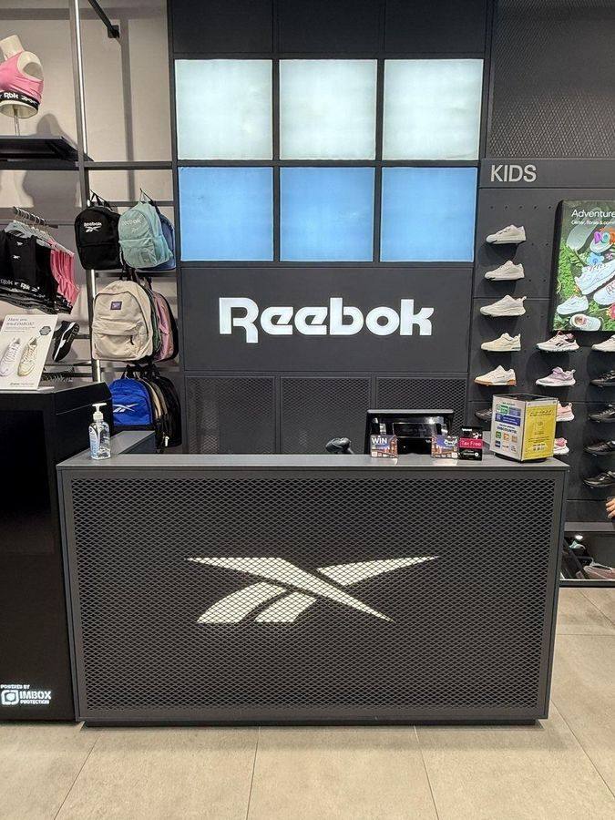 Reebok — Store Interior