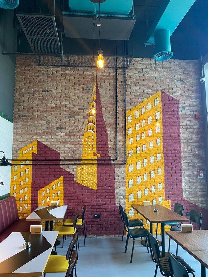 Roadster Diner — New York Skyline Mural