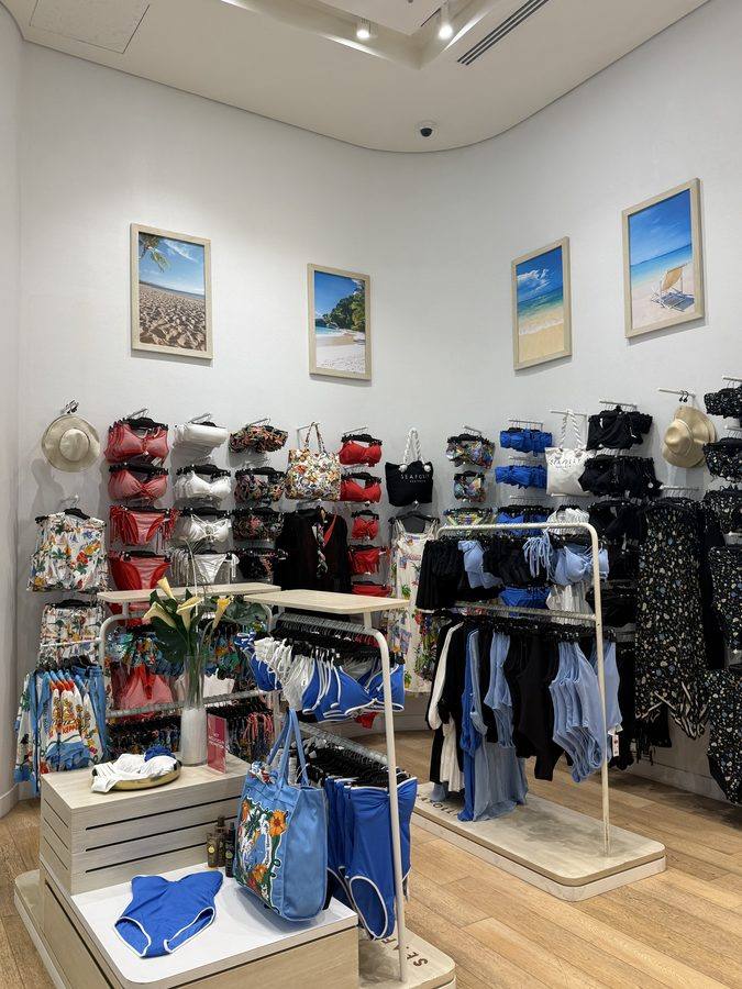 Seafolly Australia Dubai Marina Mall — Swimwear Wall
