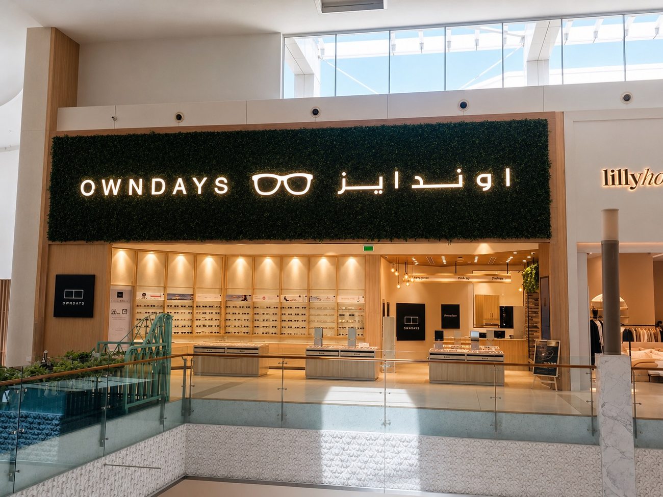 Owndays retail fit-out, Yas Mall