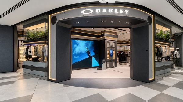 Oakley — Al Jimi Mall