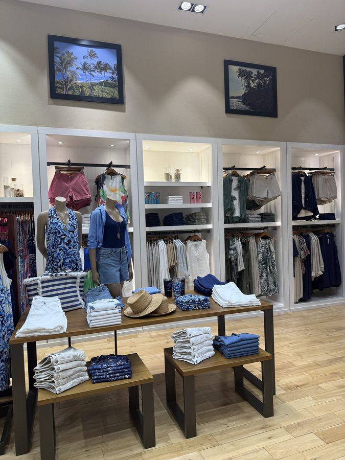 Tommy Bahama Dubai Marina Mall — Women's Department